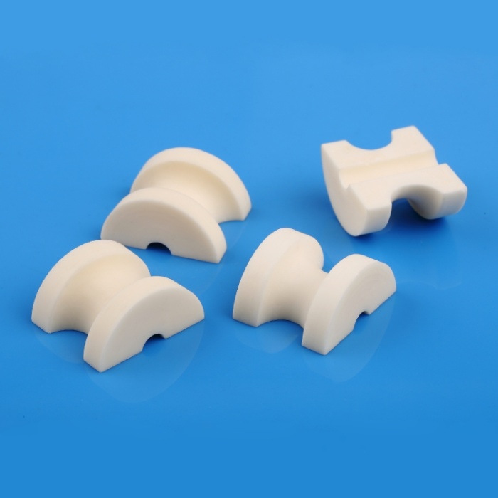 Isolierende industrielle kundenspezifische Alumina -Keramikgeformte Teile