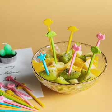 Hesheng Customized Cute Mini Plastic Bento Marine Organism Food Cake Animal Mini Fruit Fork for Kids" 

However, to make it more suitable and concise for a search engine title, we might consider:

"Cute Mini Plastic Forks for Kids - Hesheng Customized Mar