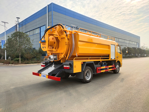 Modern Truck-Based Sewage Suction System for Urban Maintenance