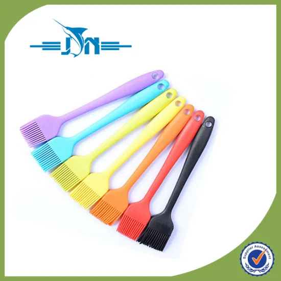 Plastic silicone brush with CE certificate