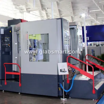 Horizontal CNC machining machine