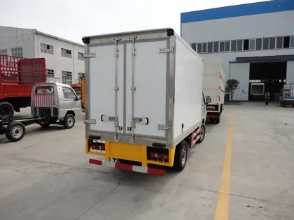 FOTON Yuling 0.5ton reefer box truck for sale