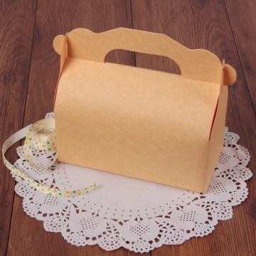 Paper Box with Hand for Food Smart and Fashionable