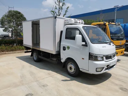 4x2 Gasoline Refrigerated Van Trucks with Freezer Box - After-sales Service Available