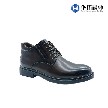 Κομψή συλλογή ανδρικών δερμάτινων υποδημάτων