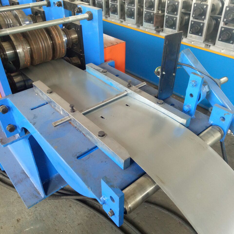 Downpipes cold roll forming machine