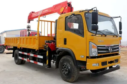 Dongfeng Truck Cargo With 7Tons Loader Crane