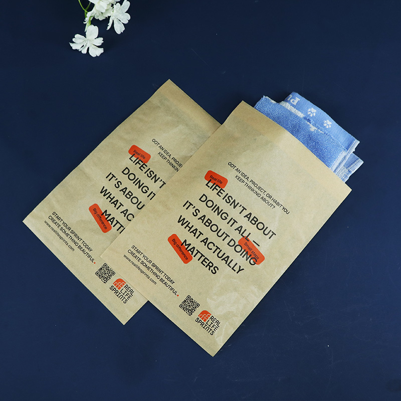 kraft-glassine-self-adhesive-bags