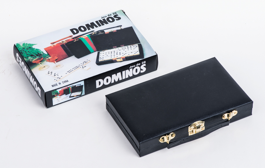 High quality OEM Plastic Dominoes Game In Leather Box