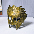 Máscara de resina de jogo com padrão de bronze chinês