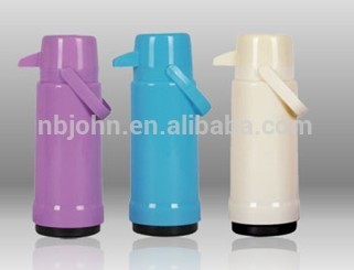 Plastic vacuum flask