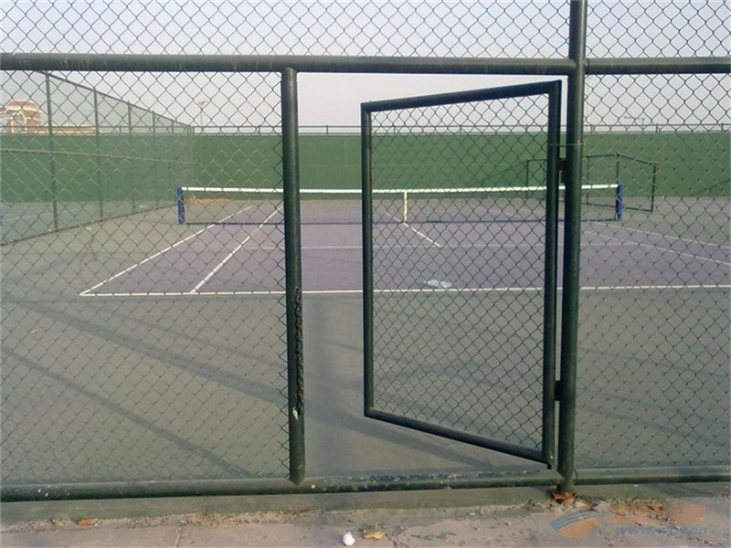 chain link fencing