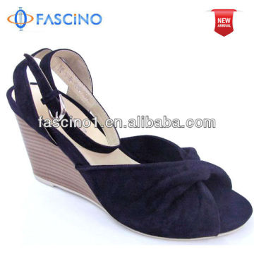 sandal for young lady