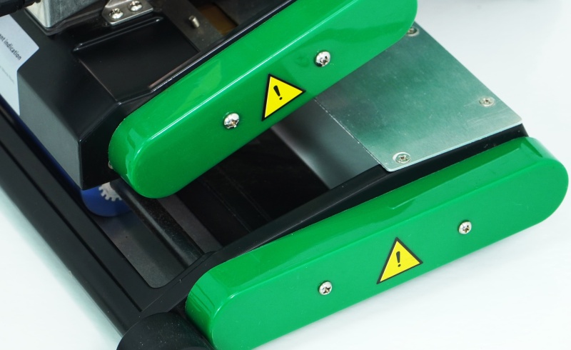Automatic Welding Machine for Geomembranes: Sealing with Hot Wedge Technology for HDPE, LDPE, PVC, and EVA Materials