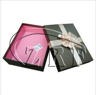 Luxury Handmade Paper Gift Packaging Boxes (PGB-016)