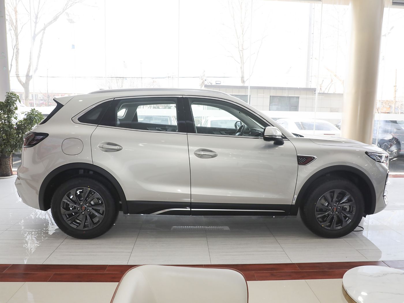 luxury smart SUV