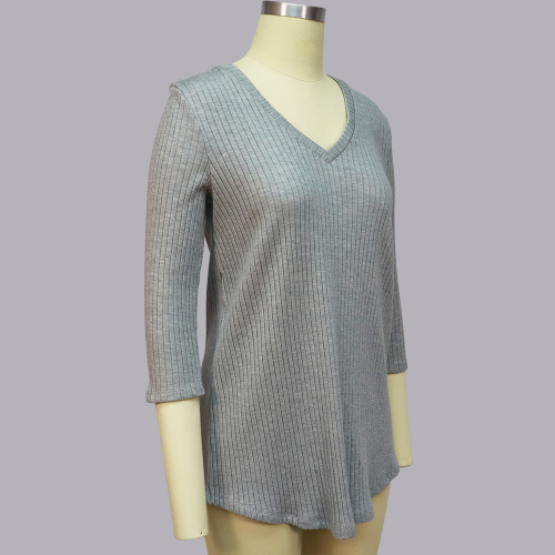 Camisetas de cuello gris en gris de mujer