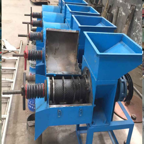 Small scale good price palm oil milling machine for extracting crude palm oil from palm fruit