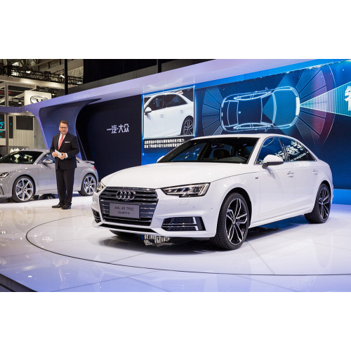 Yeni benzinli araba lüks araba Audi A4L (2023)