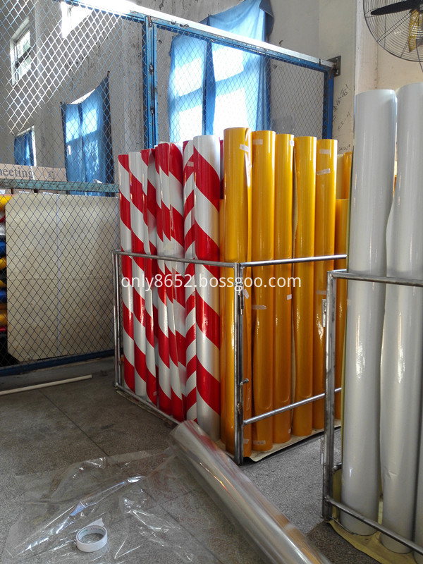 Commercial acrylic type of reflective sheeting type