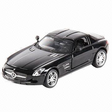 Licensed 1:24 Mercedes Benz SLS Die-cast Car