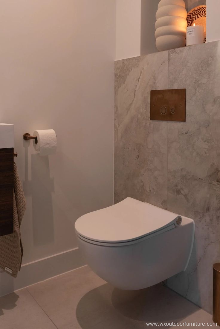 Wholesale low price smart Sanitary Ware ultraviolet rays Bathroom Ceramic Wall Hung Round multifunctional Toilet