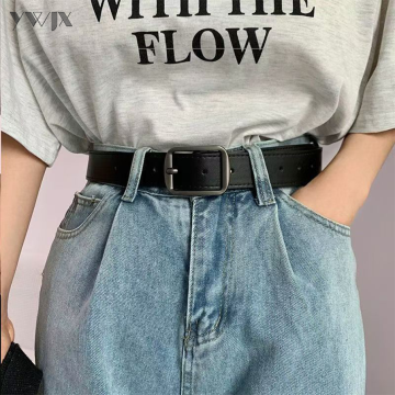 Elegant Women's Belt with Beige Edge Detailing