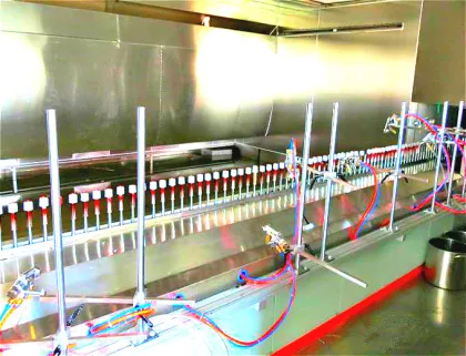 Non-standard wooden door spray paint machine