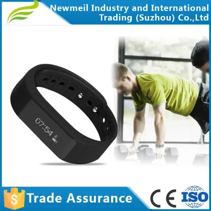 Smart pedometer bracelet