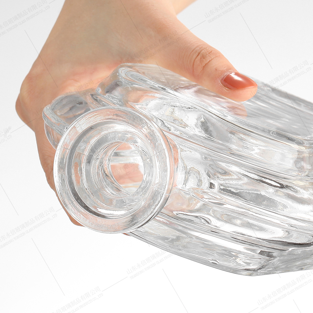 Custom crystal glass whiskey bottles exporter