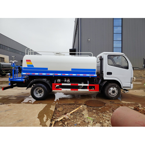 Dongfeng Euro III выбросы 5000L Танкер -резервуар грузовик