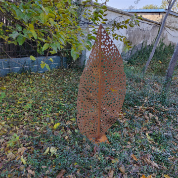 Scultura a foglie di pizzo decorativo in acciaio corten