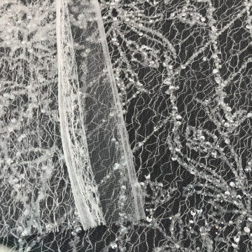 Superbe tissu de dentelle de paillettes scintillantes pour robe de mariée
