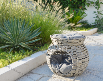 Small Bamboo-woven Pet Chair