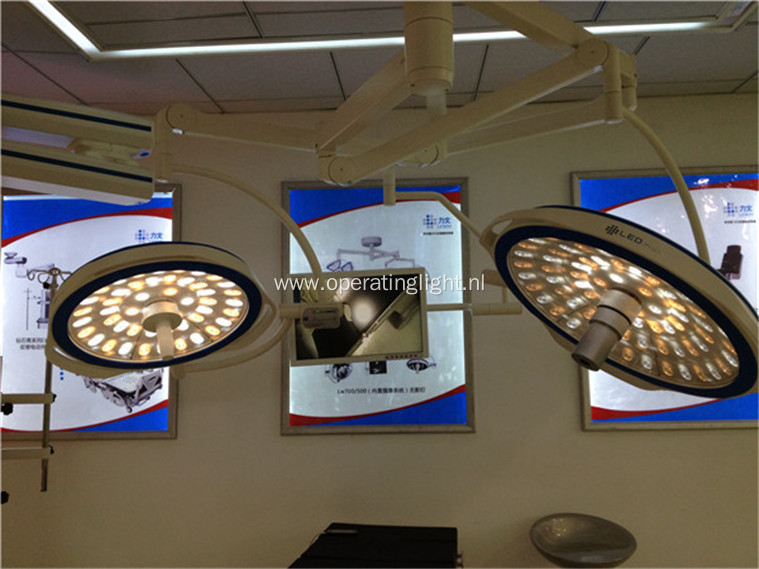 16000lux + 16000lux double dome round OT lamp