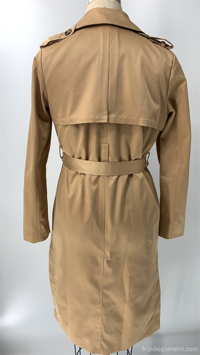 Manteau beige à double boutonnage pour femmes