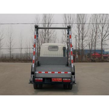 Camion à ordures de récipient de bras oscillant de Dongfeng 4CBM