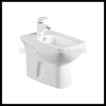 2014 elegant women using sanitary ware bathroom ceramic new design bidet LW-610