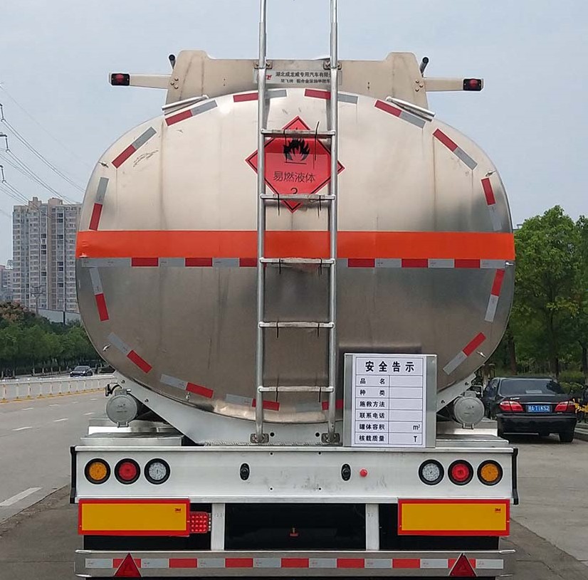 Delong 6×4 19.9m³ Tanker Truck in fuel Delivery