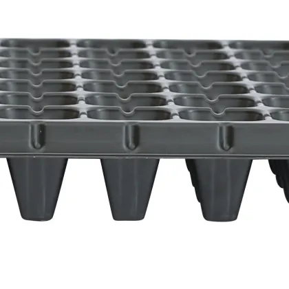 Black Plastic Nursery Trays and Pots for Seed Planting