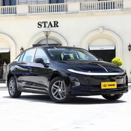 Hongqi E-QM5 2025 500KM Travel Edition