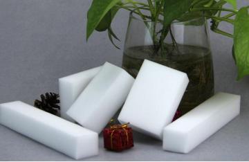 House cleaning melamine magic eraser sponge