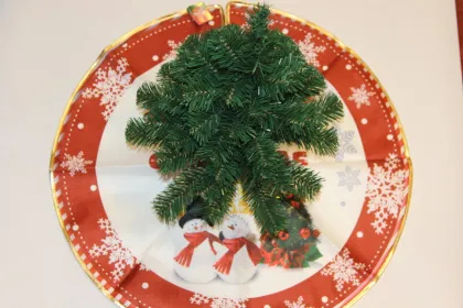 Decorative Handicraft Tree Skirt for Holiday Party