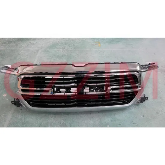 Ram 1500 2019+ Half Chrome Grille