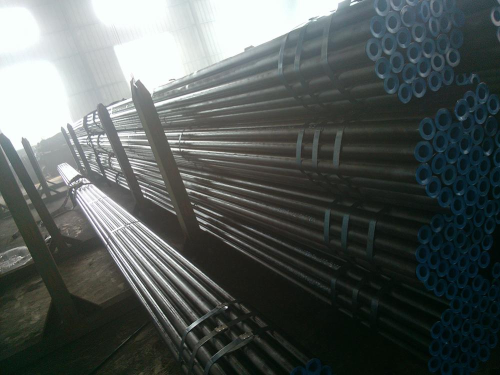 ASTM A210 ống liền mạch cho nồi hơi