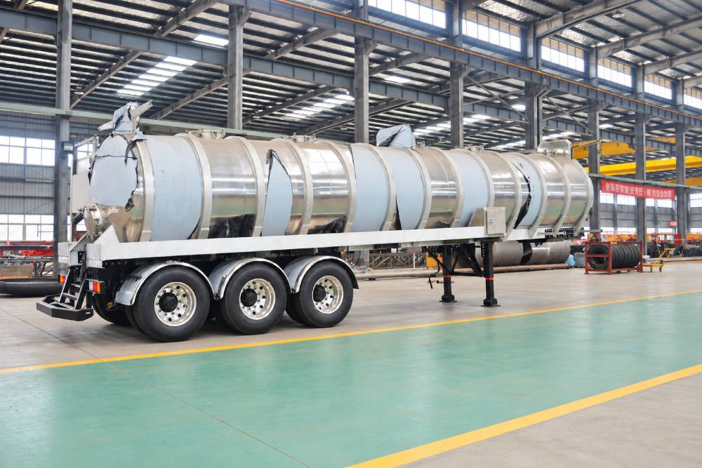 Aluminum Alloy Vacuum Trailer