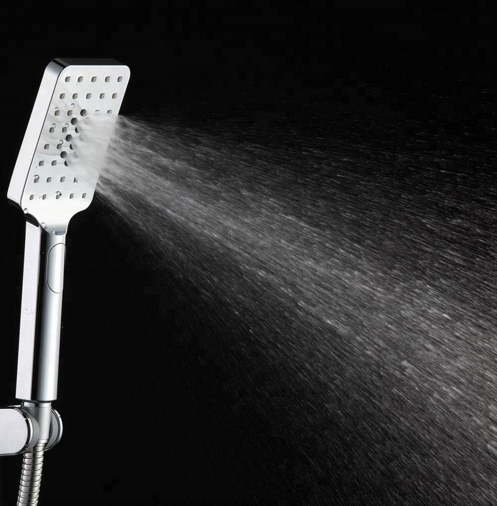 Pommeau de douche à trois fonctions