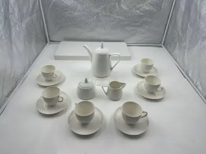 Ceramic tableware for enjoying meals