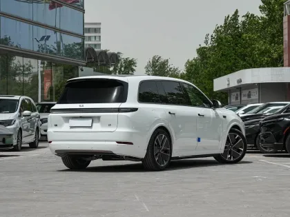 2025 Li Xiang L9 Luxury Electric Vehicle: 4 - Wheel Drive, Air Suspension & Advanced Infotainme