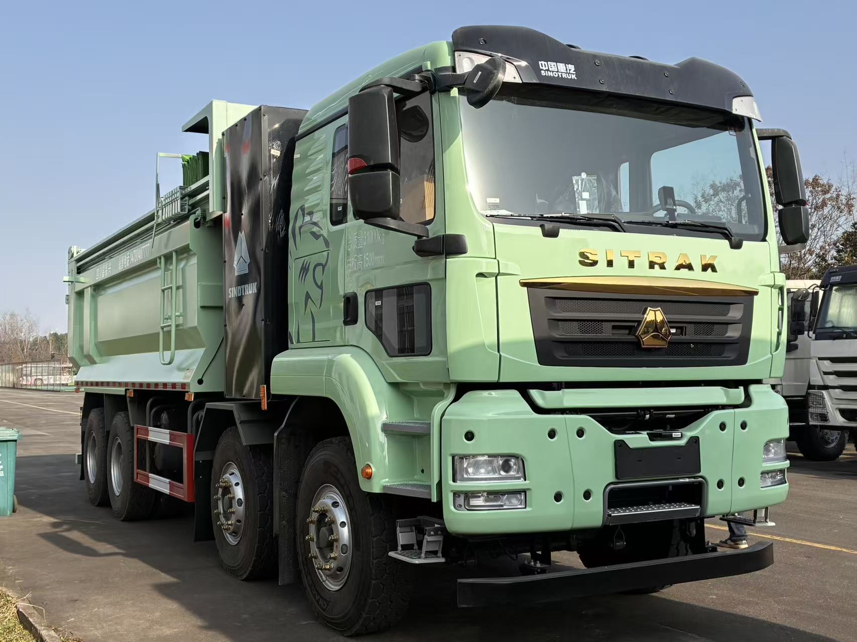 electric powered dump truck